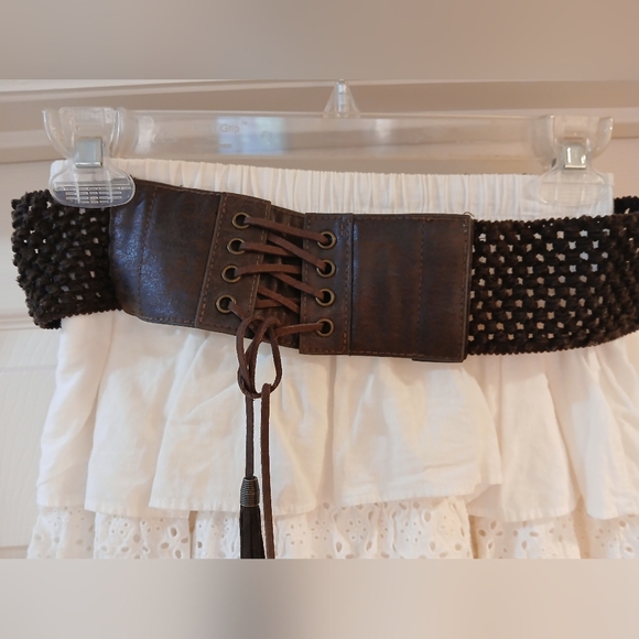 Boho Rue 21, White eyelet Skirt with Belt Size L Jrs Gently used y2k - Picture 5 of 7